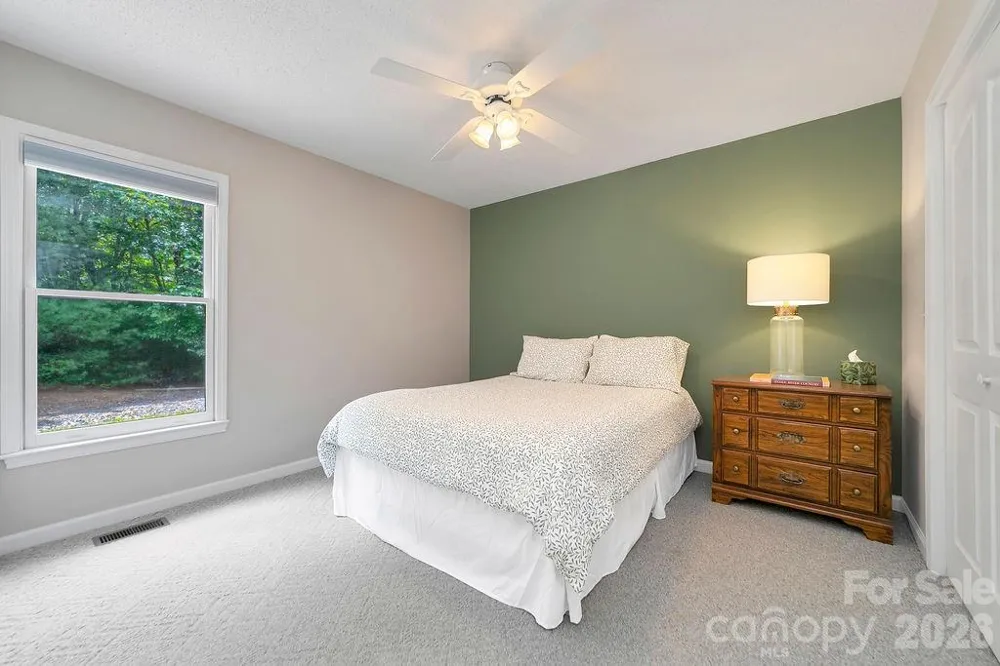 542 Soquili Drive Brevard, NC 28712