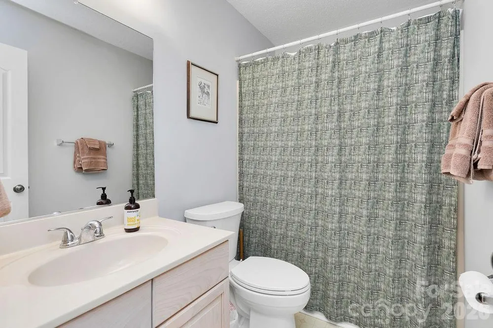 542 Soquili Drive Brevard, NC 28712