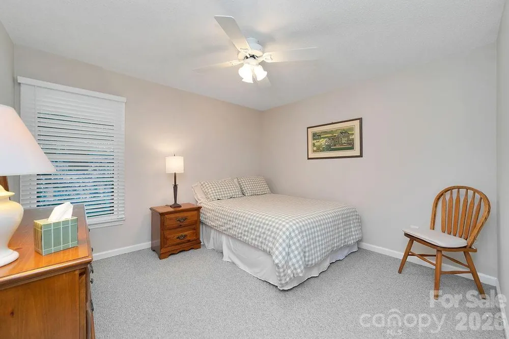 542 Soquili Drive Brevard, NC 28712