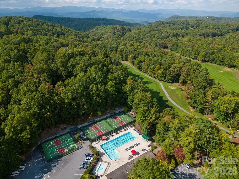 542 Soquili Drive Brevard, NC 28712