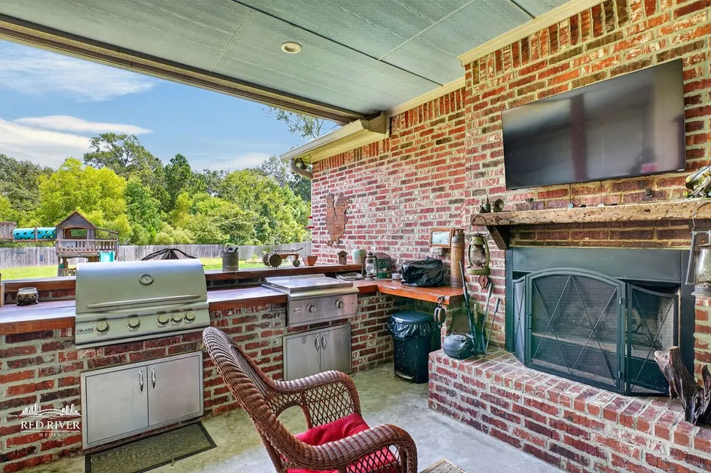 161 Ramsey Stonewall, LA 71078