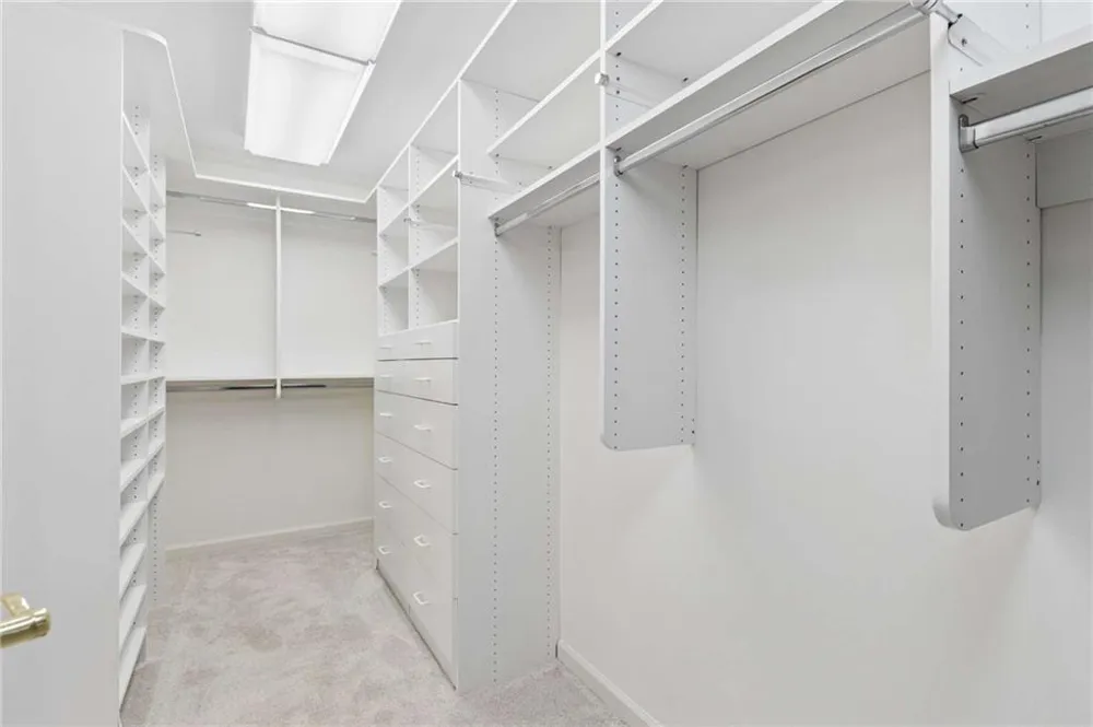 440 Greenlaurel Drive Sandy Springs, GA 30342