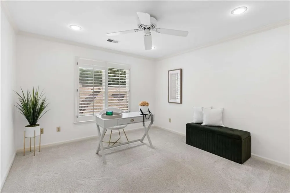 440 Greenlaurel Drive Sandy Springs, GA 30342