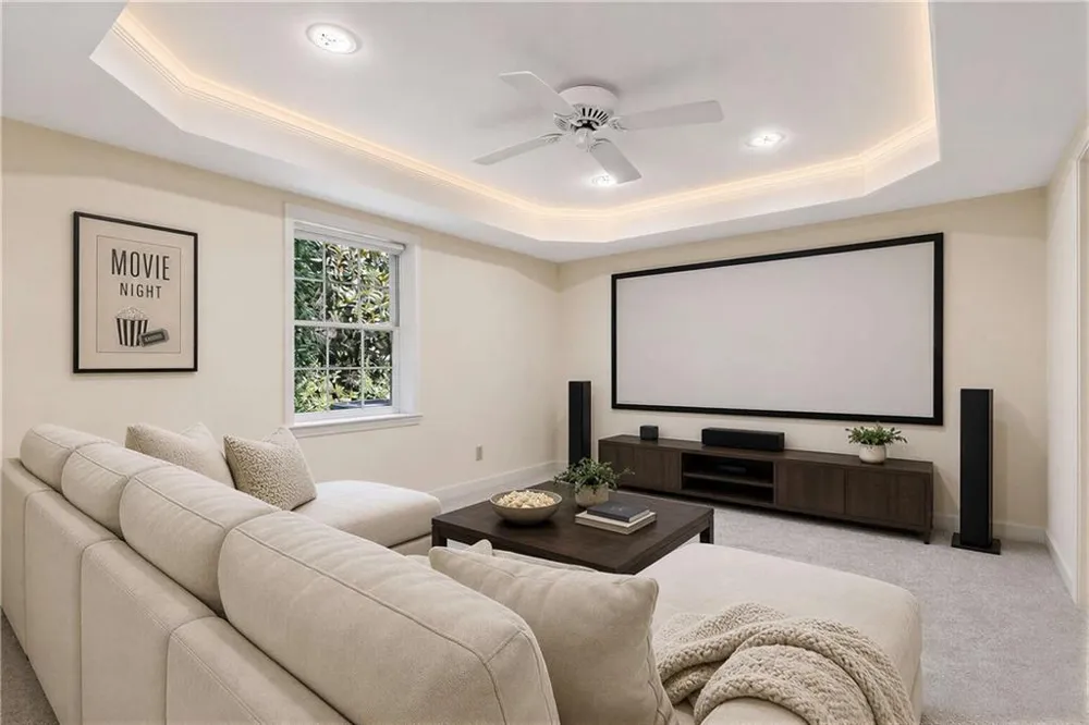440 Greenlaurel Drive Sandy Springs, GA 30342
