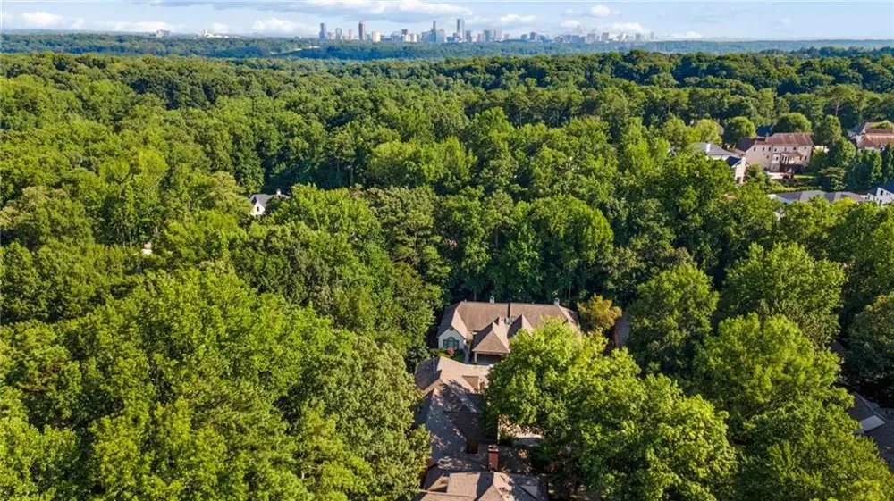 440 Greenlaurel Drive Sandy Springs, GA 30342