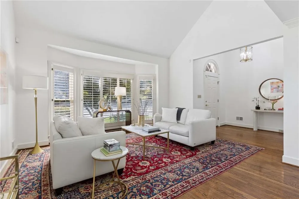 440 Greenlaurel Drive Sandy Springs, GA 30342