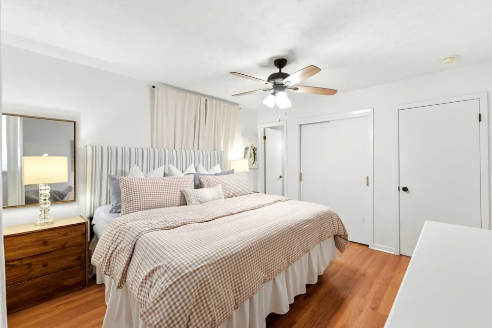 10707 Hillside Drive Montgomery, TX 77356