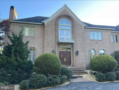 9 ALLOWAY COURT