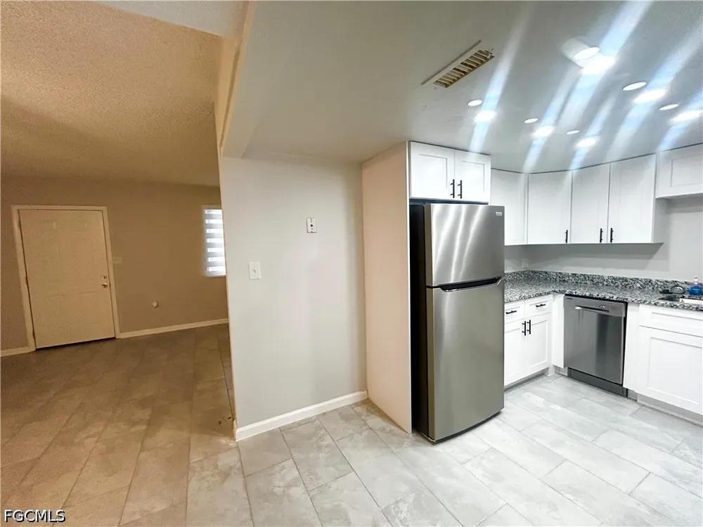Victoria Drive #103 Cape Coral, FL 33904
