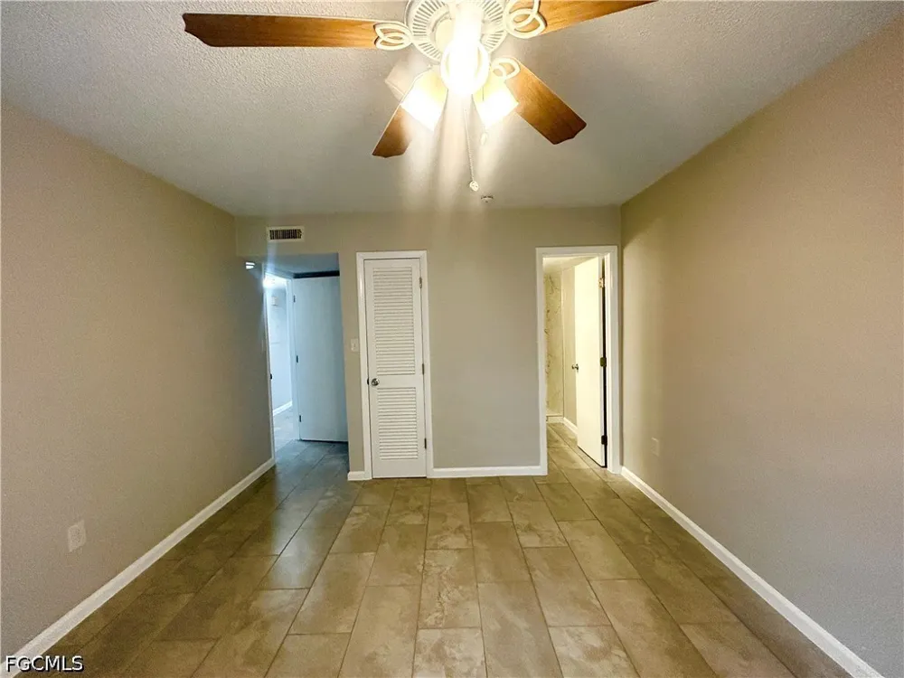 Victoria Drive #103 Cape Coral, FL 33904