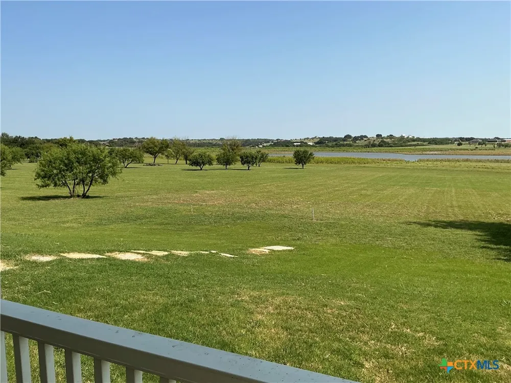333 Lake Point Road Comanche, TX 76442