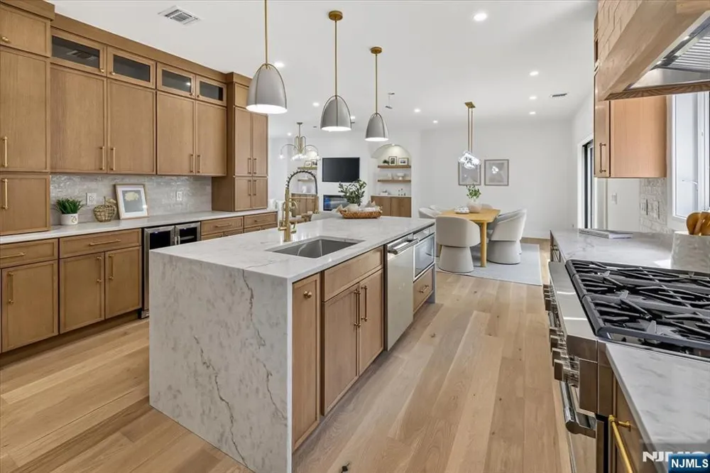 513 Hensler Lane Oradell, NJ 07649