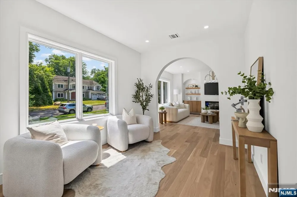 513 Hensler Lane Oradell, NJ 07649