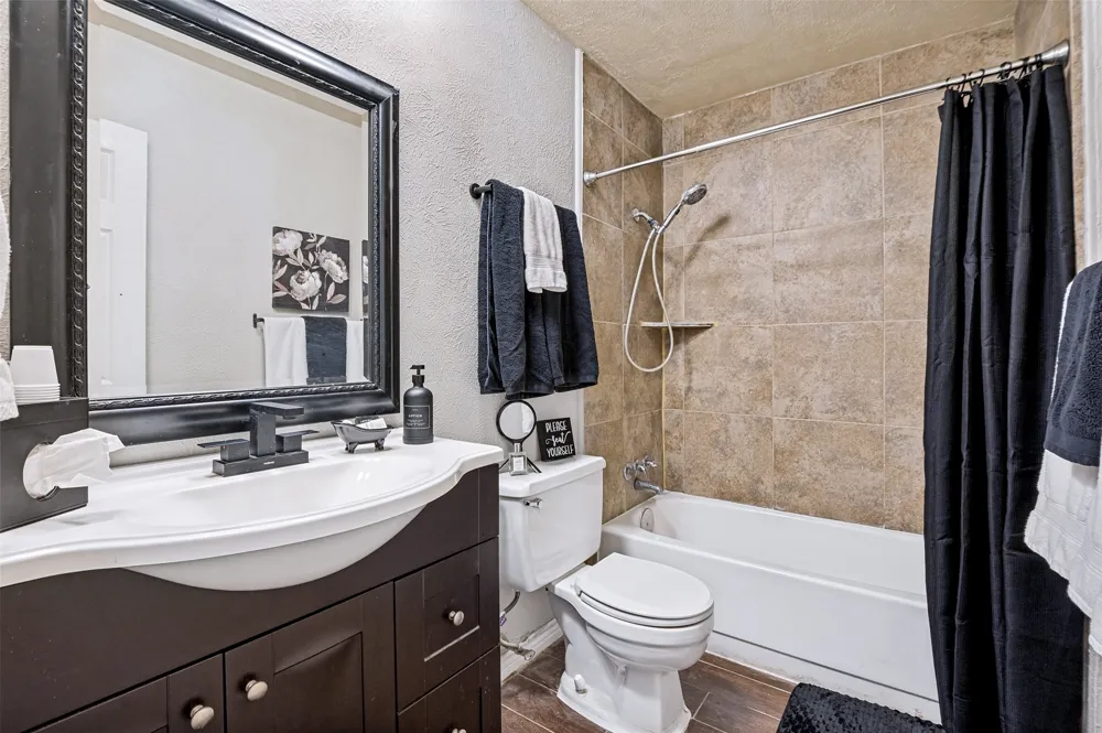 5013 WHEELER CIRCLE The Colony, TX 75056