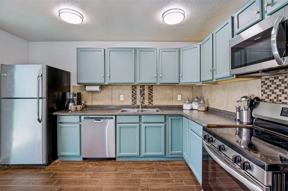 5013 WHEELER CIRCLE The Colony, TX 75056