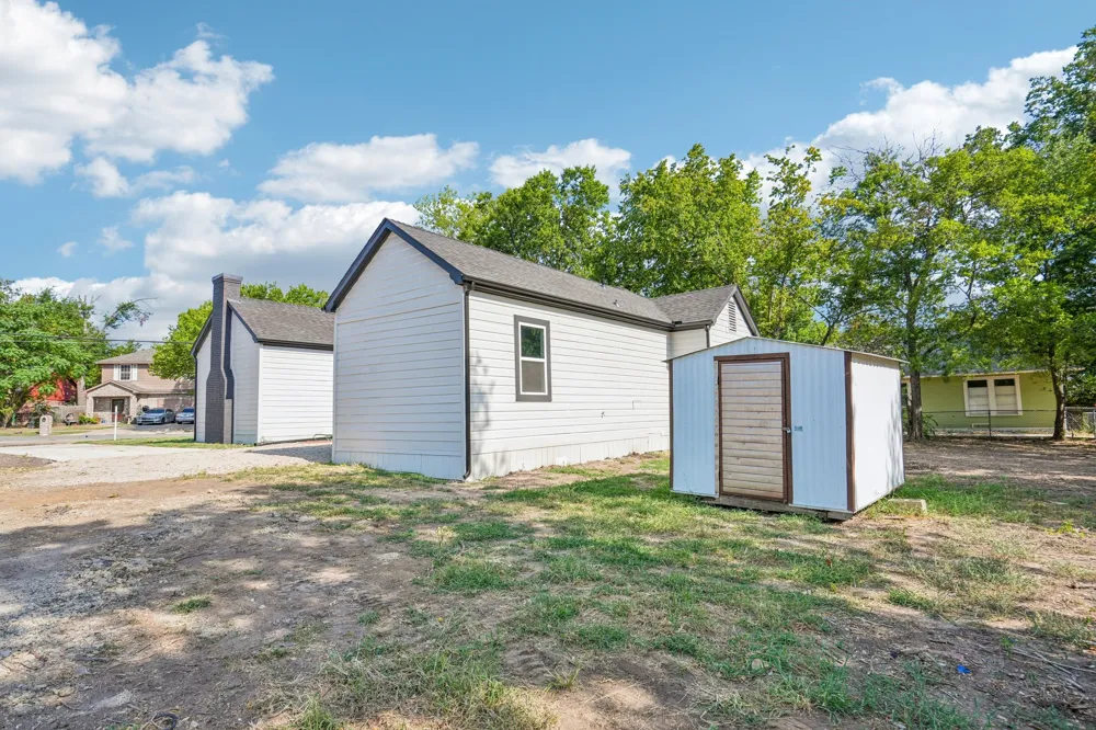 1114 CATHERINE STREET Terrell, TX 75160