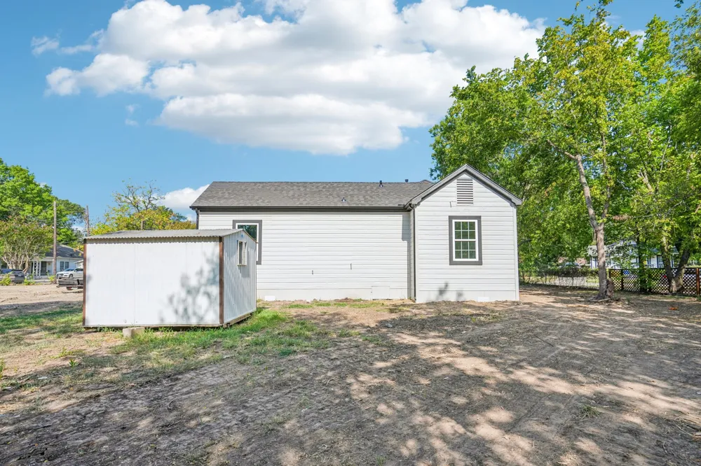 1114 CATHERINE STREET Terrell, TX 75160