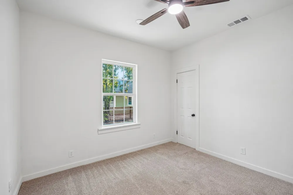 1114 CATHERINE STREET Terrell, TX 75160