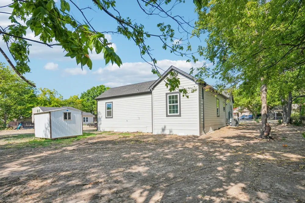 1114 CATHERINE STREET Terrell, TX 75160