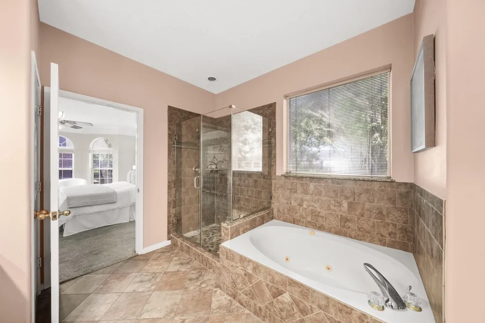 1602 Orlando Street Friendswood, TX 77546