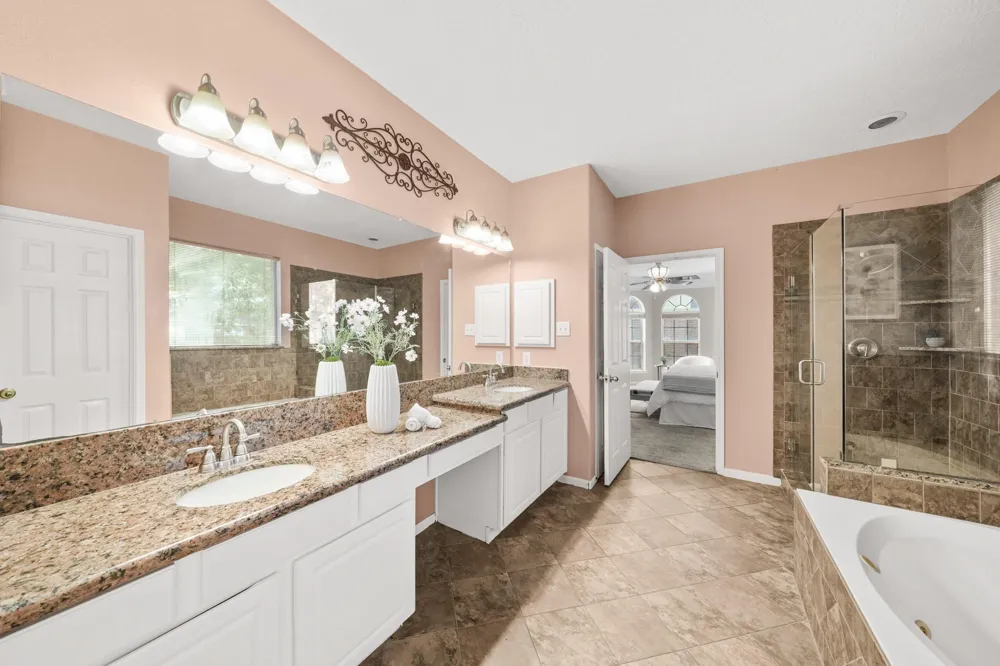1602 Orlando Street Friendswood, TX 77546