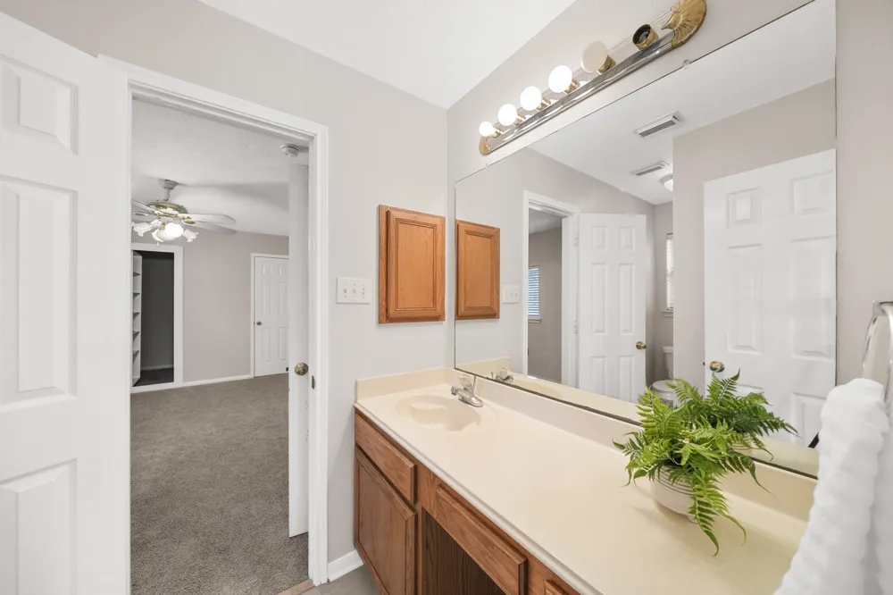 1602 Orlando Street Friendswood, TX 77546