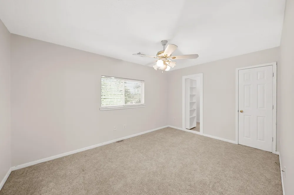 1602 Orlando Street Friendswood, TX 77546