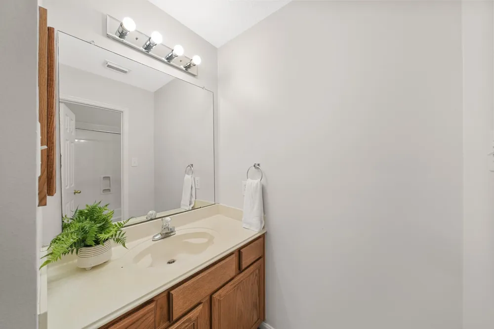 1602 Orlando Street Friendswood, TX 77546