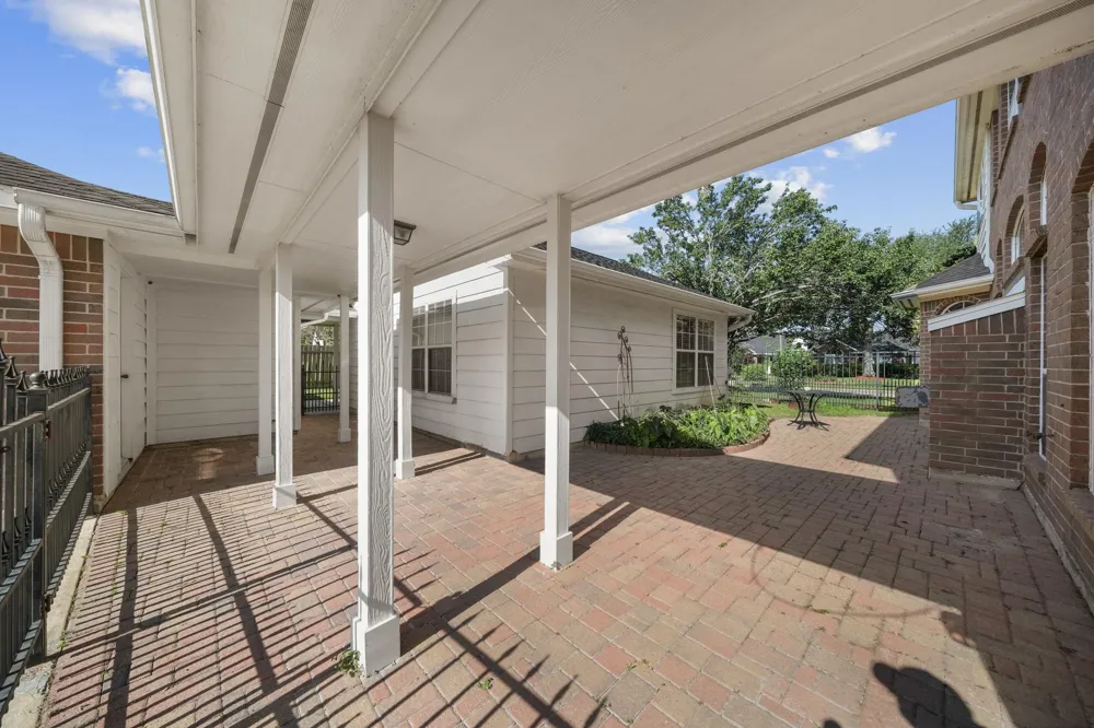 1602 Orlando Street Friendswood, TX 77546