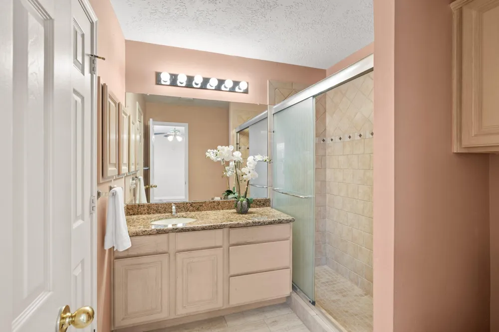 1602 Orlando Street Friendswood, TX 77546