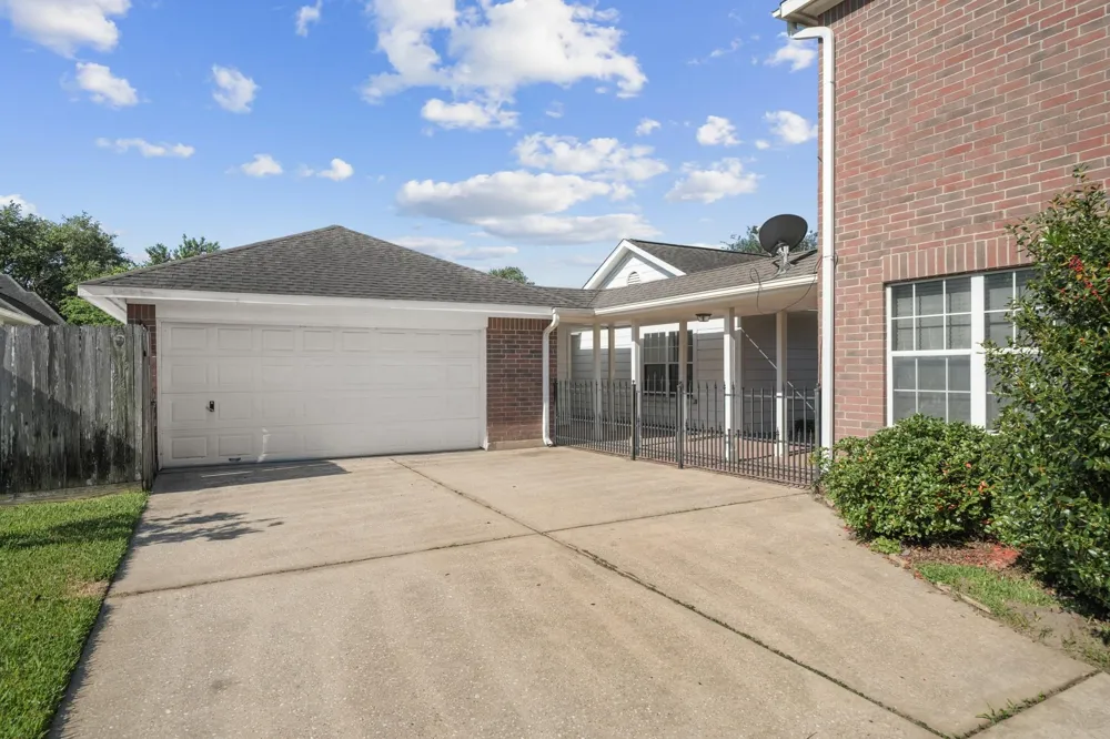 1602 Orlando Street Friendswood, TX 77546