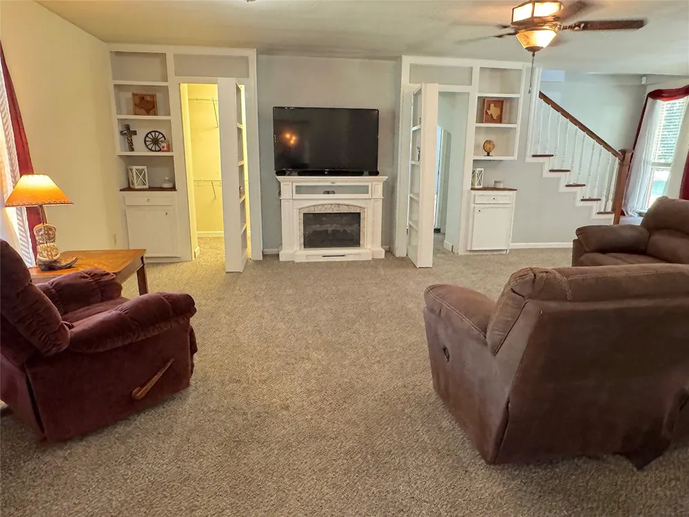 1576 Belle Terre Drive Huffman, TX 77336