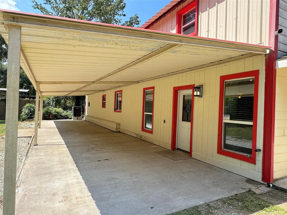 1576 Belle Terre Drive Huffman, TX 77336
