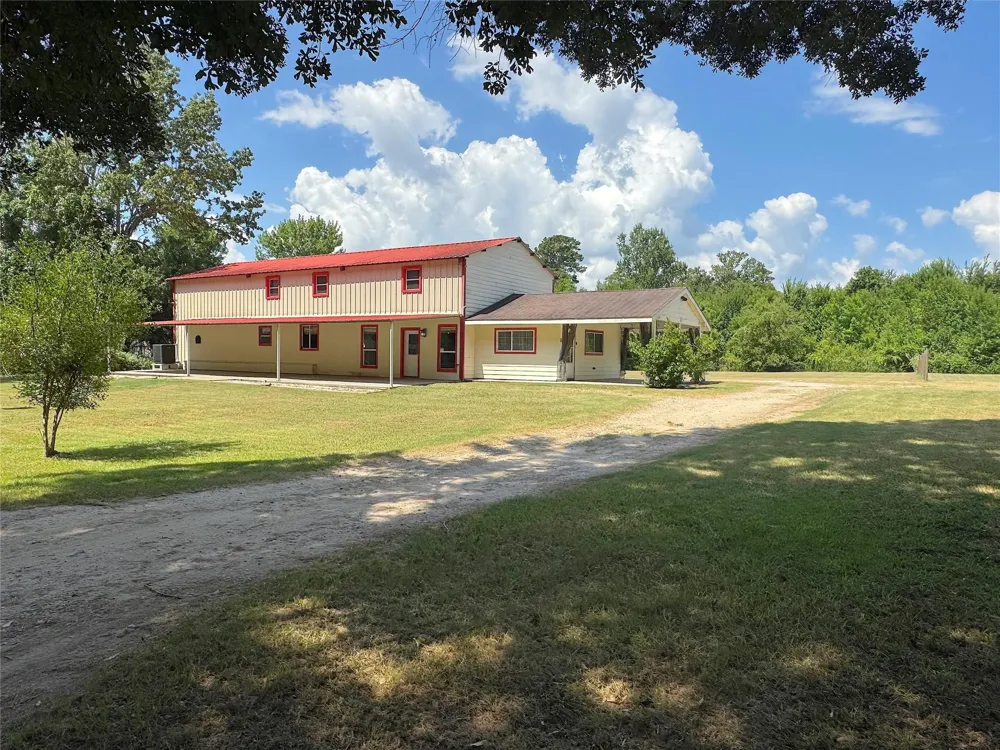 1576 Belle Terre Drive Huffman, TX 77336
