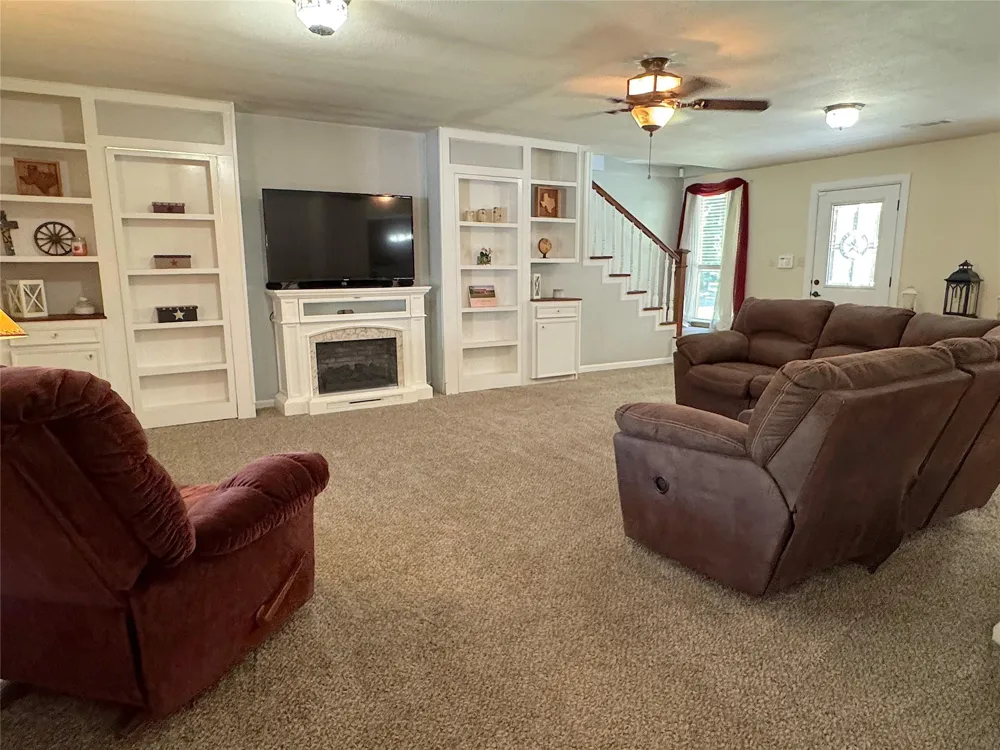 1576 Belle Terre Drive Huffman, TX 77336