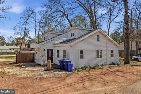 16 PEAR AVENUE
