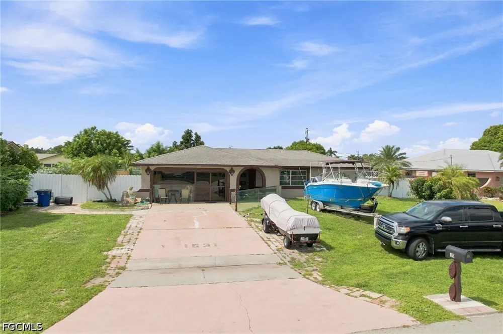 Country Club Parkway Lehigh Acres, FL 33936