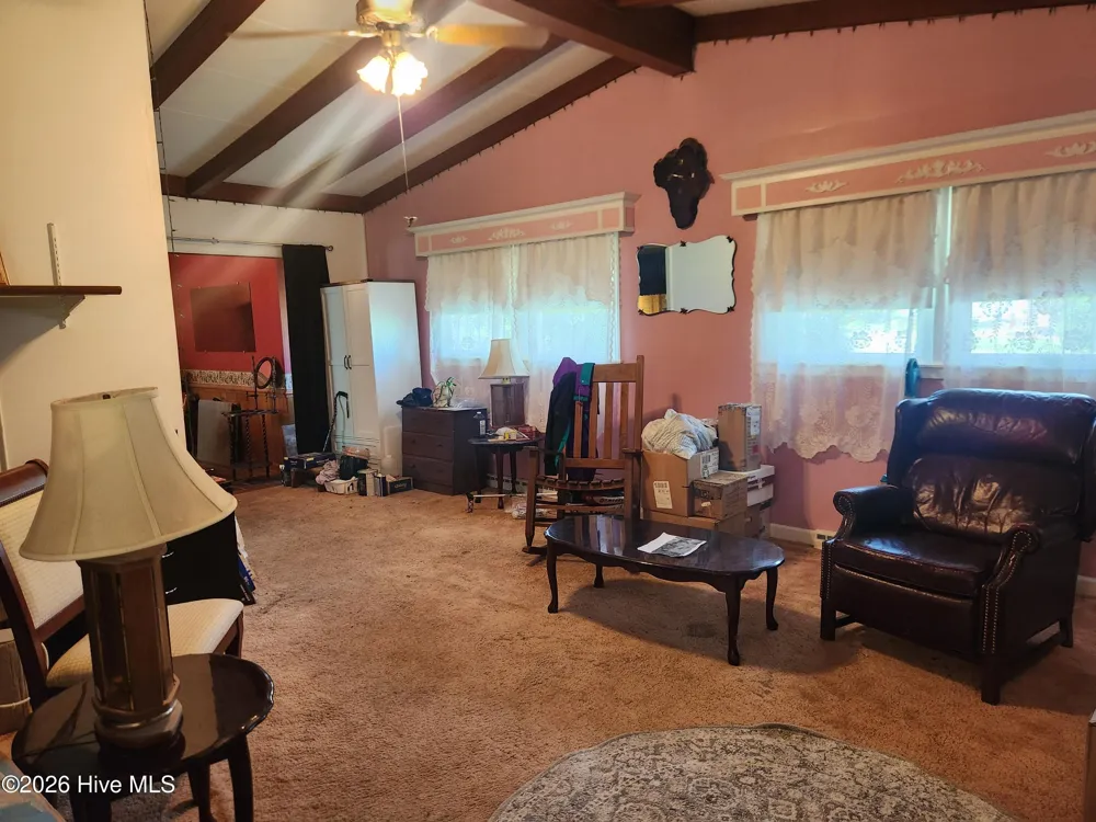 6788 River Road Washington, NC 27889