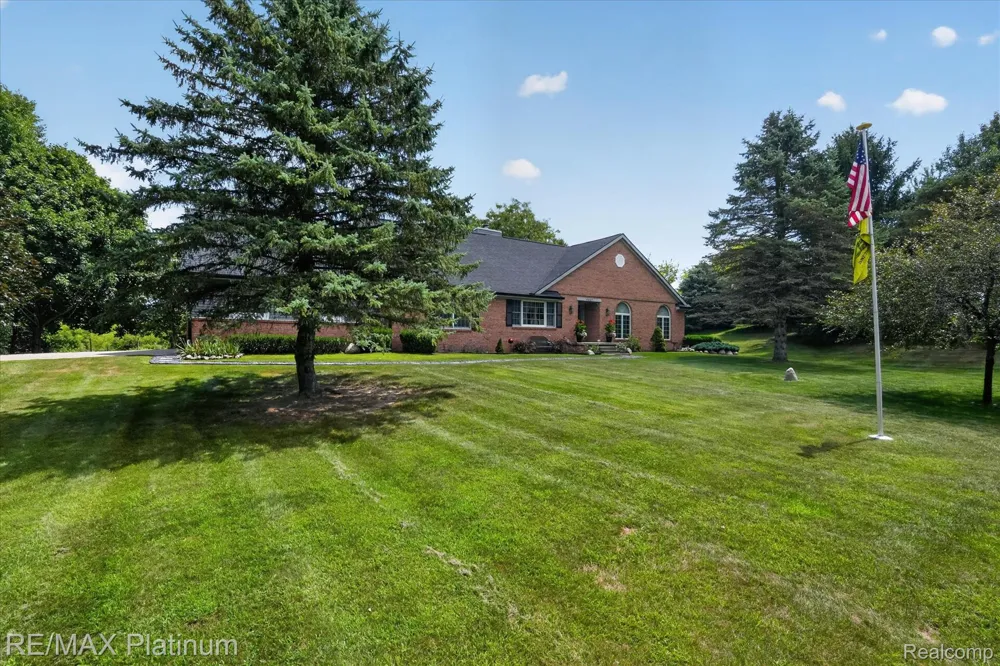 4457 Bradley Road Iosco Township, MI 48137