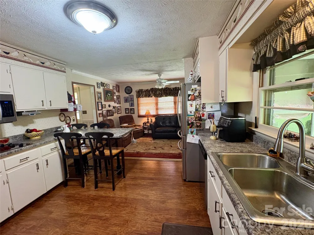 11 Thornberry Drive Alexander, NC 28701