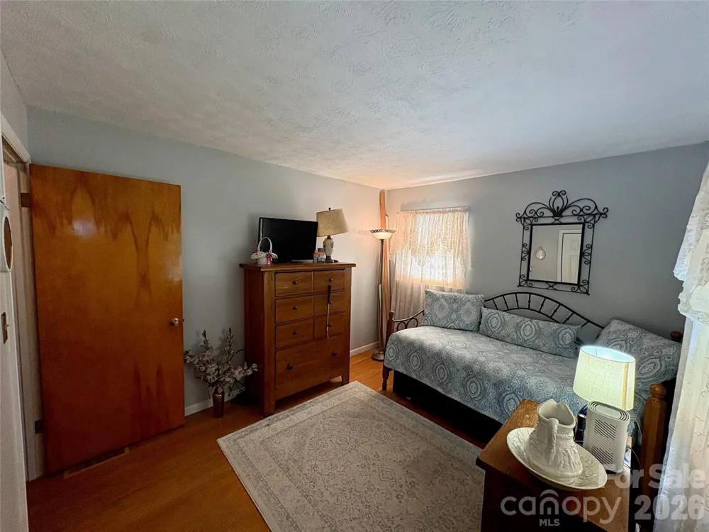 11 Thornberry Drive Alexander, NC 28701
