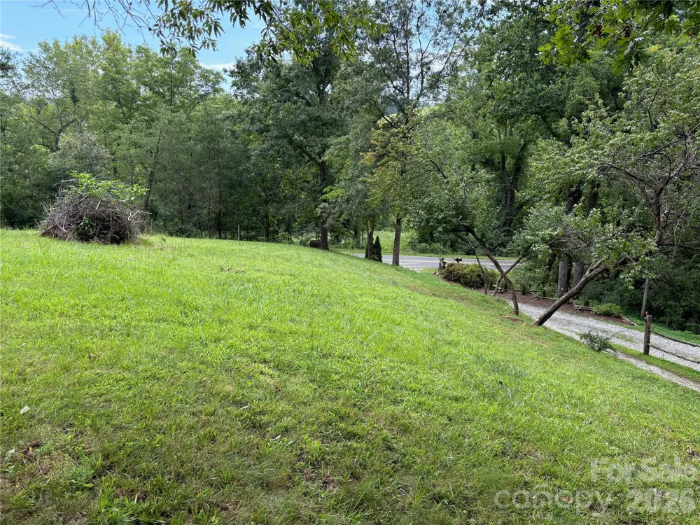 11 Thornberry Drive Alexander, NC 28701