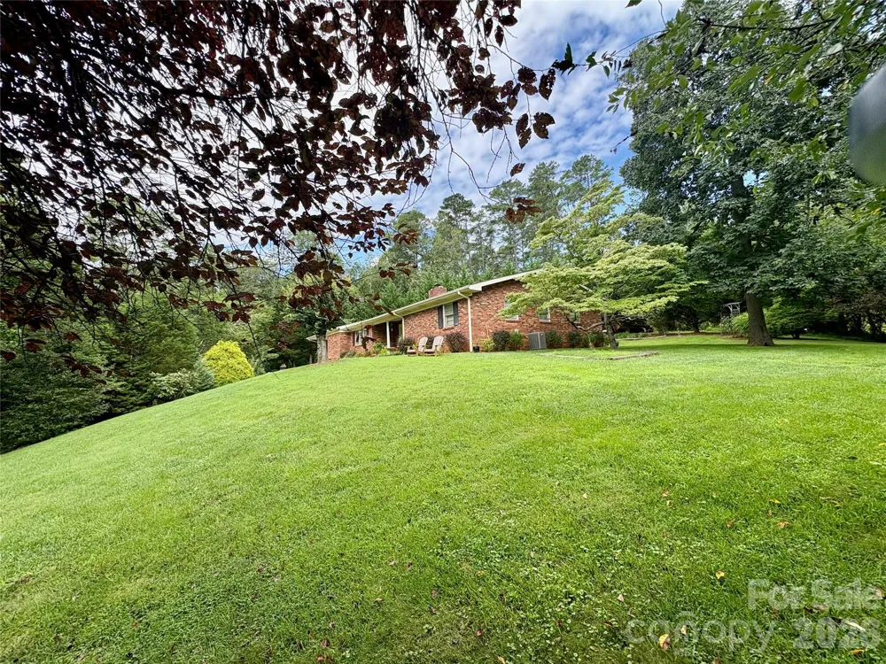 11 Thornberry Drive Alexander, NC 28701