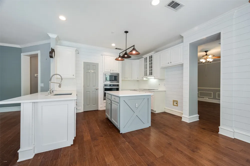 3208 Oak Meadow Drive Flower Mound, TX 75028