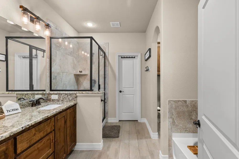 409 Mesa Drive Lone Oak, TX 75453