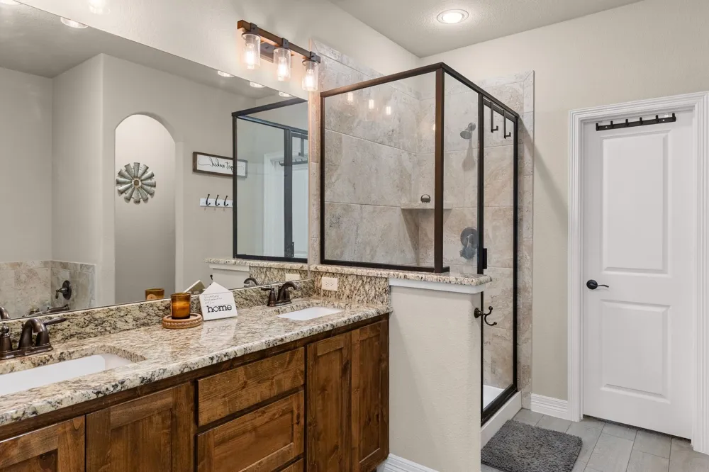 409 Mesa Drive Lone Oak, TX 75453