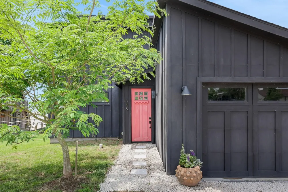 546 W Cattle Drive Onalaska, TX 77360