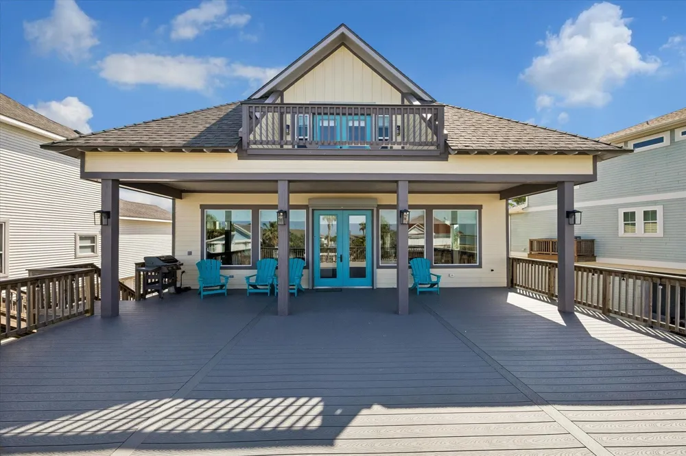 1534 Windsong Way Tiki Island, TX 77554
