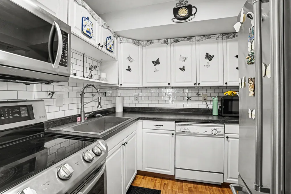 3583 Kenbrooke Court Kalamazoo, MI 49006