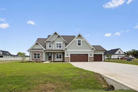 5817 Dottie Circle